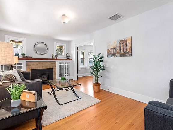 2nd image of 221 E 3rd Ave