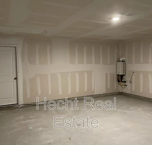 2906 Green Finch — Photo 6