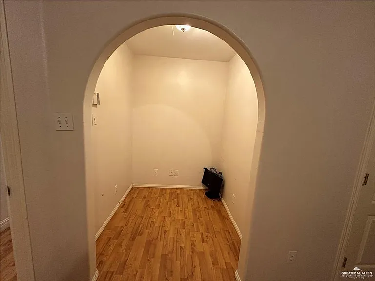 902 Hidden Forest Dr — Photo 8