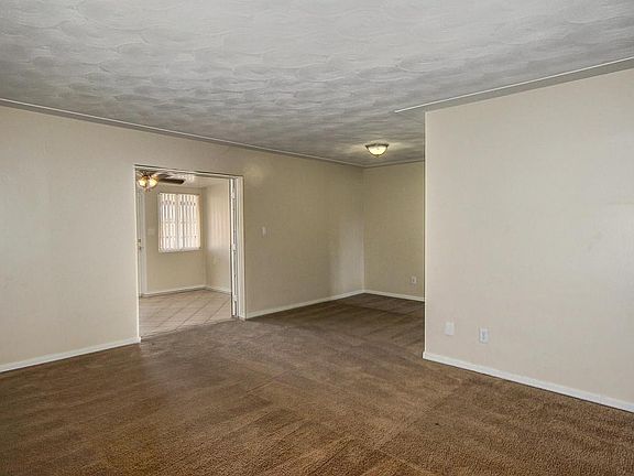 5th image of 2130 W Cactus Wren Dr