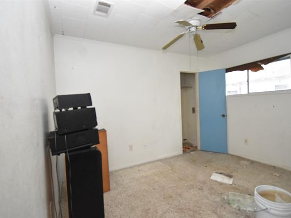4th image of 1909 Avenue C