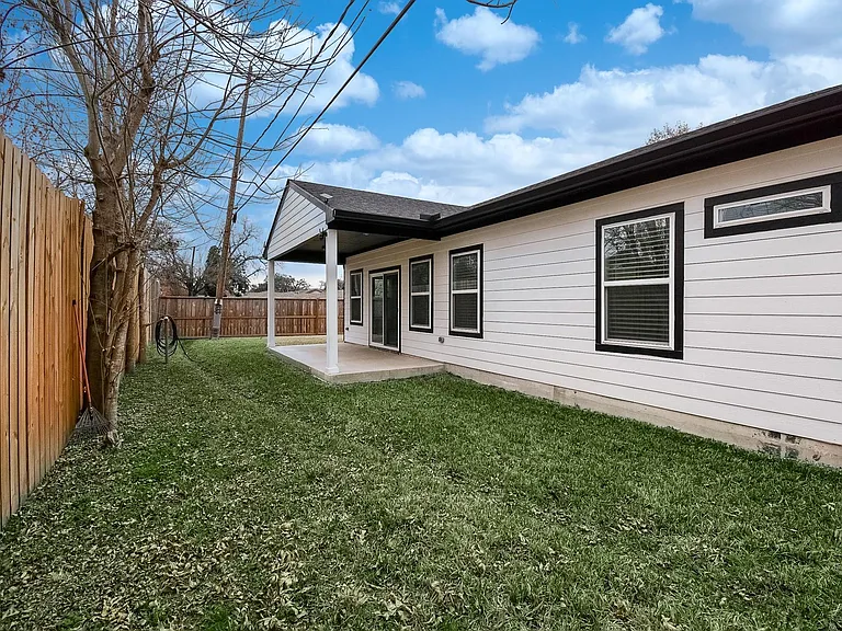 2139 Counter Point Dr — Photo 43