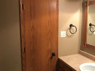 1079 Rose St, Waynoka, OK 73860