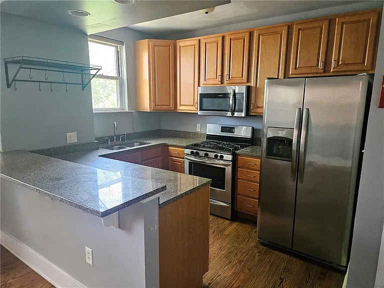713 Hazelwood Ave — Photo 11