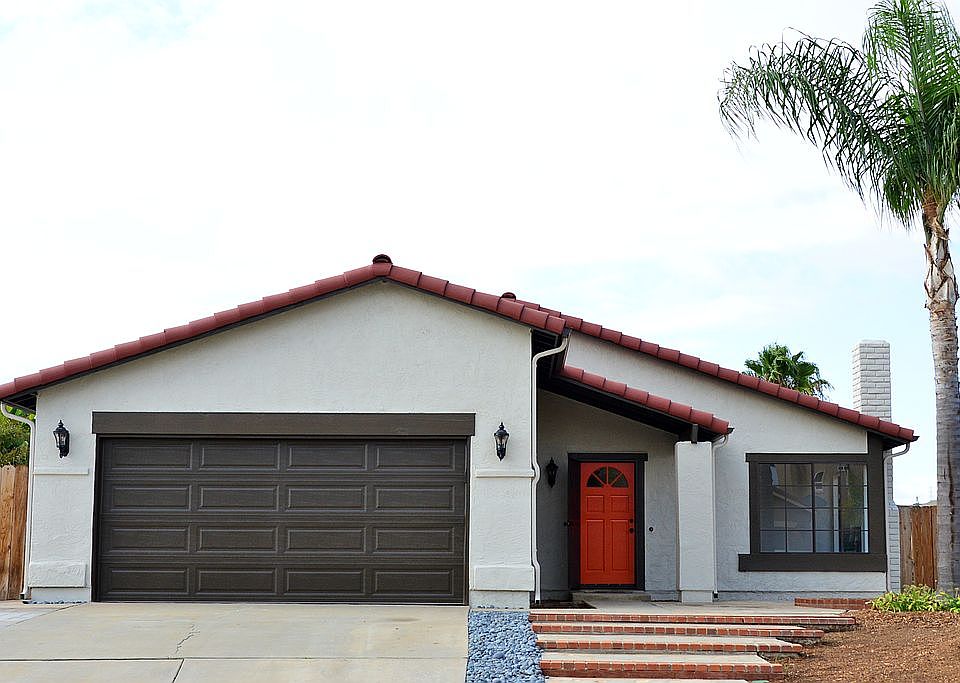 1st image of 581 Crestwood Dr