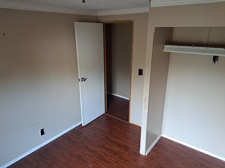 7851 FM 673 — Photo 10