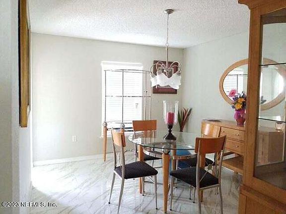 5th image of 3388 Glenn Hollow Ct