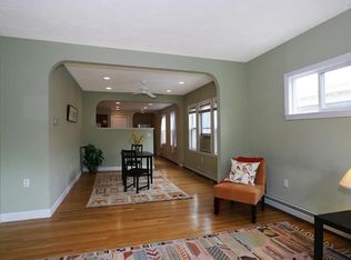 299 Forest Hills St #3, Boston, MA 02130