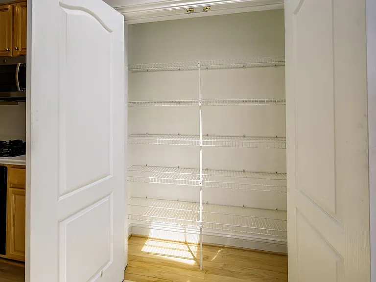 1156 Regal Oak Dr — Photo 23