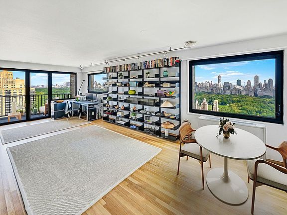 4th image of 10 W 66th St #28A