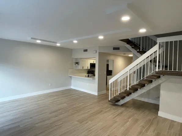 6420 SW 138th Ct APT 107, Miami, FL 33183