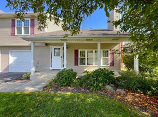 19817 S Edinburgh Ln, Frankfort, IL 60423