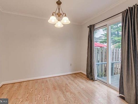 3rd image of 1585 Saint Lawrence Ct #Basement