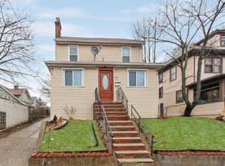 10413 191st St, St. Albans, NY 11412