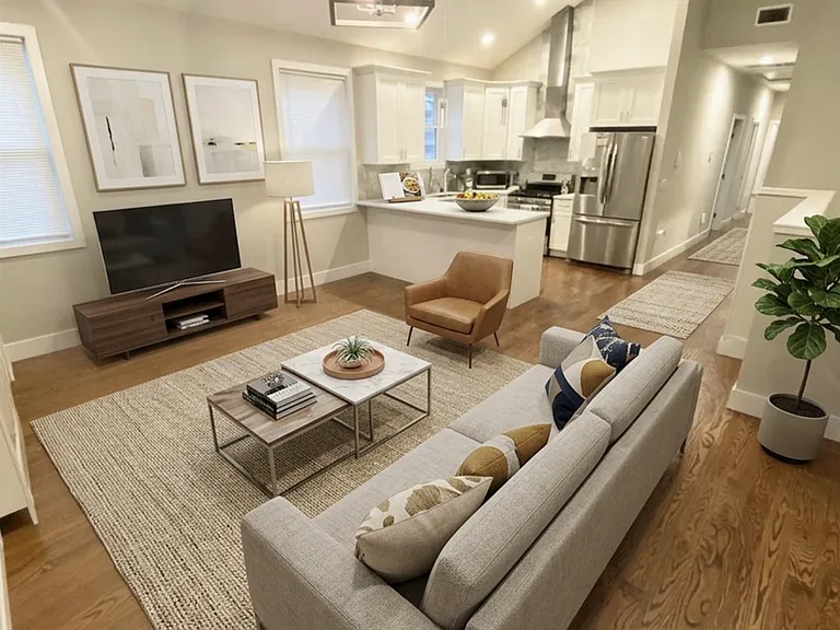 268 Griffith St #2 — Photo 1