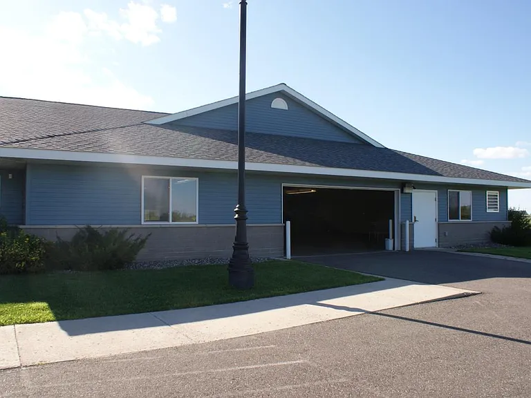 205 Airview Dr — Photo 18