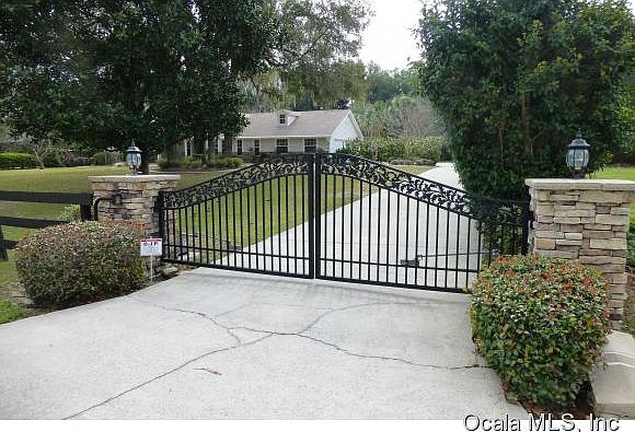 2nd image of 4420 SE 47th Pl