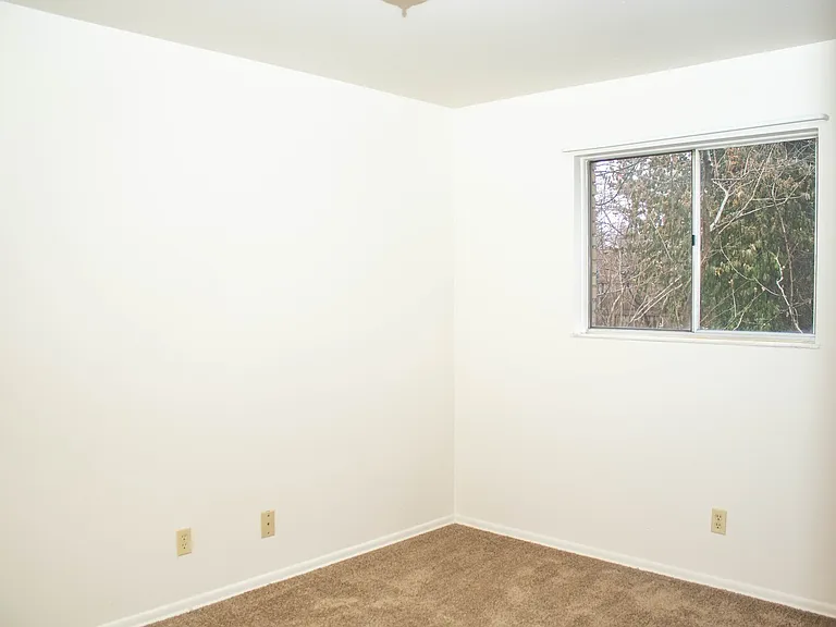 47 Auburn Ave — Photo 6