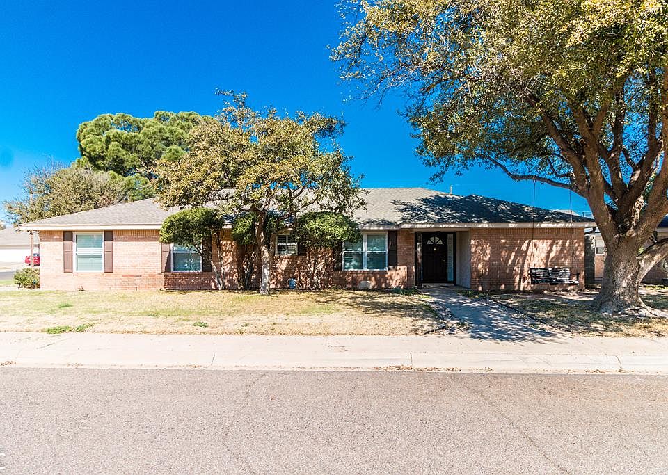1st image of 2826 Emerson Pl