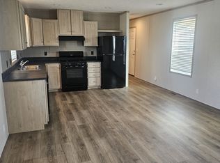 702 Walnut St, Westland, MI 48186