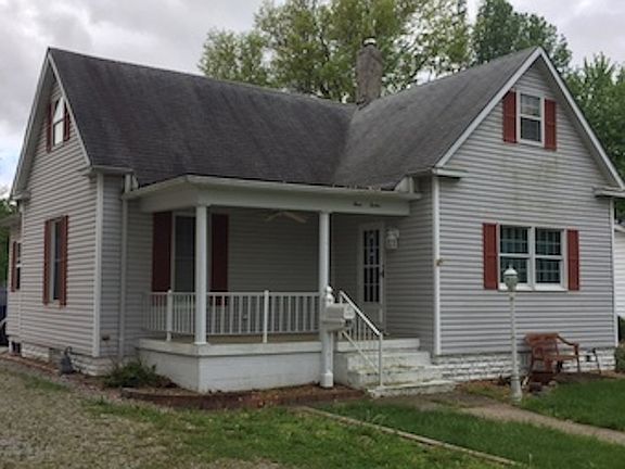 2nd image of 412 E Leonard St