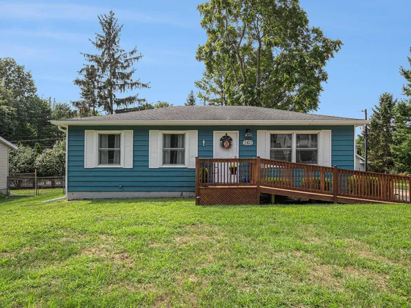 260 Brockway Ave, South Haven, MI 49090