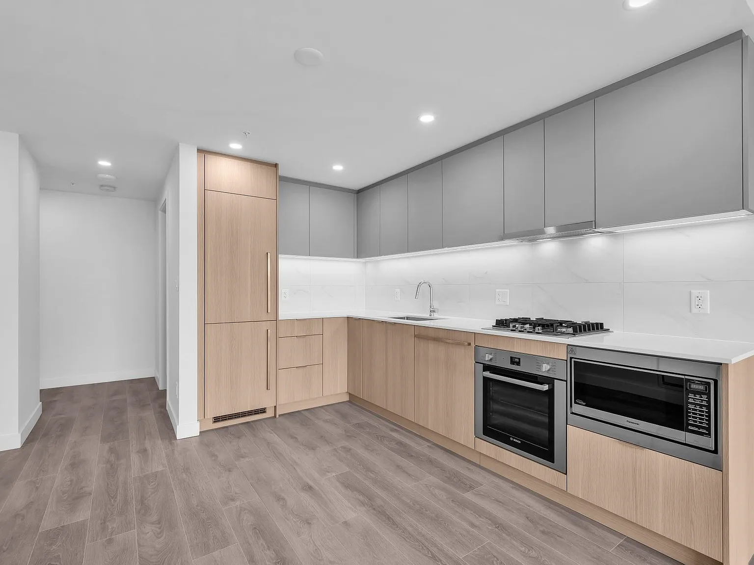318 Alderson Ave — Photo 2