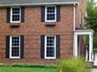 962 Englewood Rd, Cleveland Heights, OH 44121