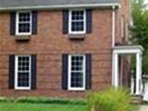 962 Englewood Rd, Cleveland Heights, OH 44121