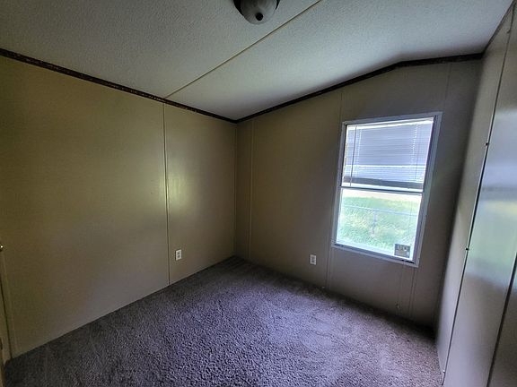 3rd image of 2207 Sugar Cane Ln
