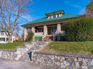 325 N New St, Staunton, VA 24401