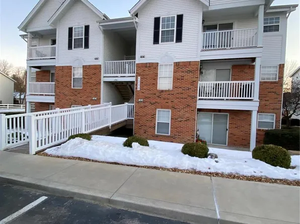 1233 Woodland Point Dr APT I, Saint Louis, MO 63146