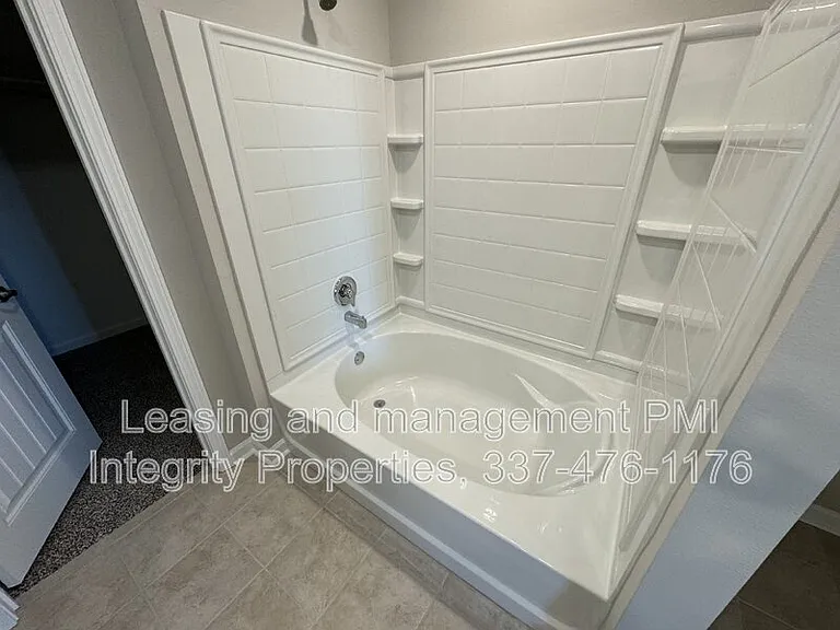 116 Romain Picard Dr — Photo 8