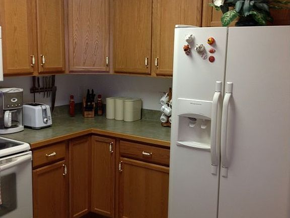 Kitchen/Appliances negotiable