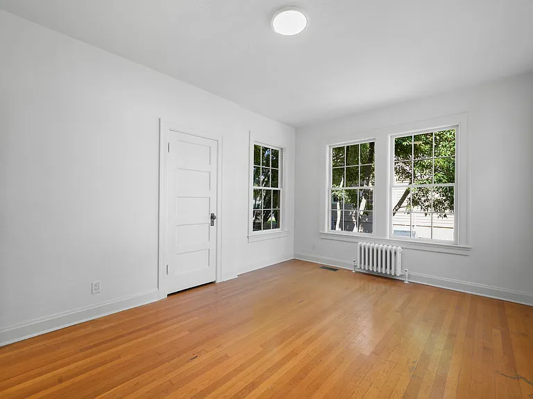 1006 Azuar Dr — Photo 16