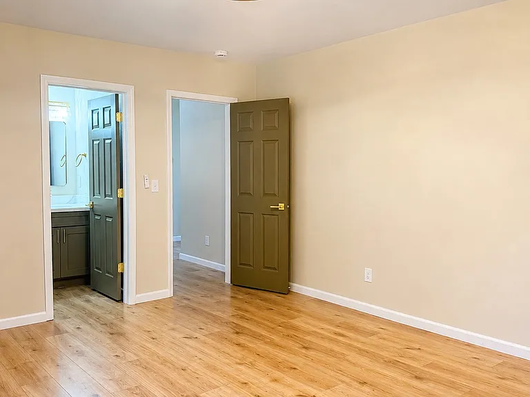 4415 E Hildreth Ln — Photo 9