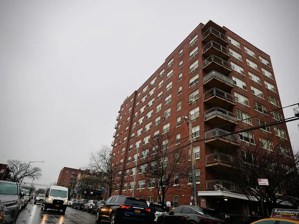 8111 45th Ave APT 4O, Flushing, NY 11373