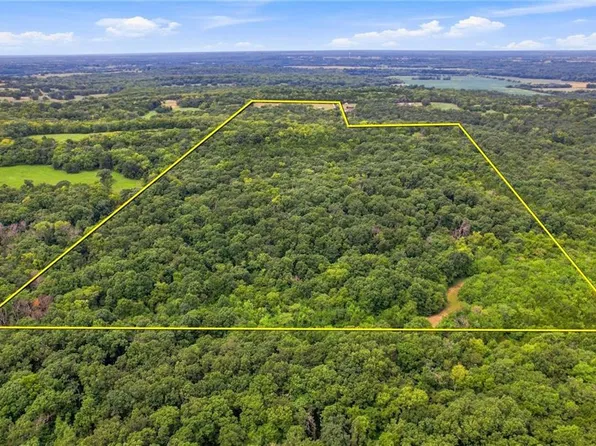 30405 Oak Grove Rd, Paola, KS 66071