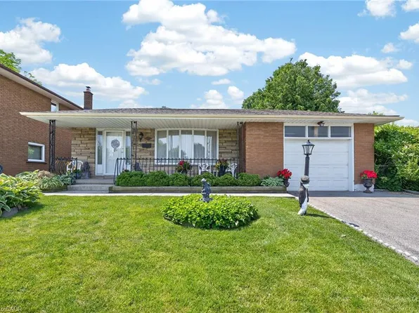 11 Fassett Ave, Hamilton, ON L9C 4E6