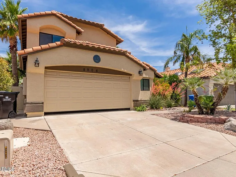 5906 E Juniper Ave — Photo 2