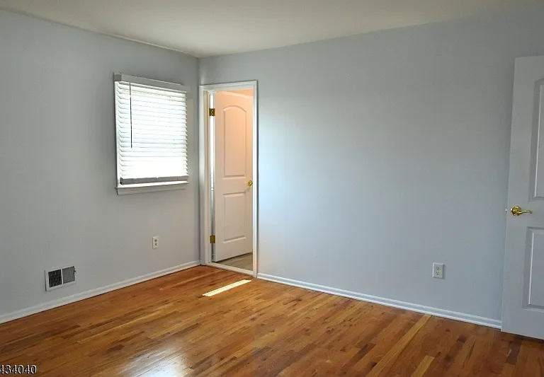 10 Garden Dr #2 — Photo 16