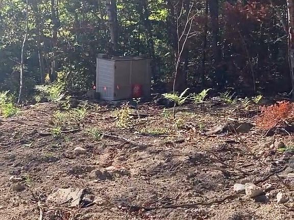 5th image of 757 Pond Road