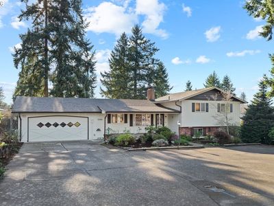 15916 S Henrici Rd, Oregon City, OR, 97045