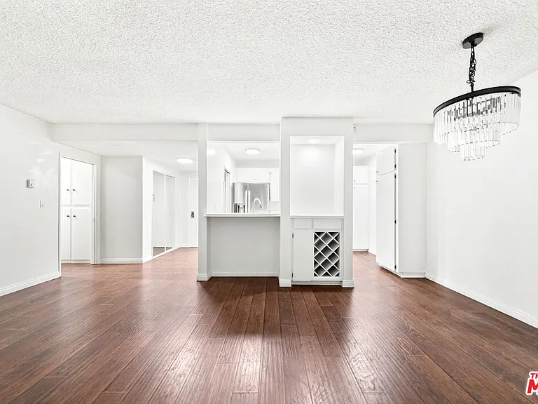 5600 Kensington Way #104 — Photo 12