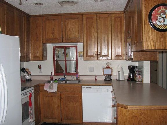 3rd image of 1307 Baldridge Dr