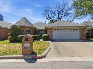 1702 Sully Ct, Stephenville, TX 76401