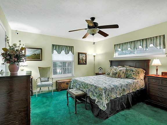 5th image of 9544 Covemeadow Dr