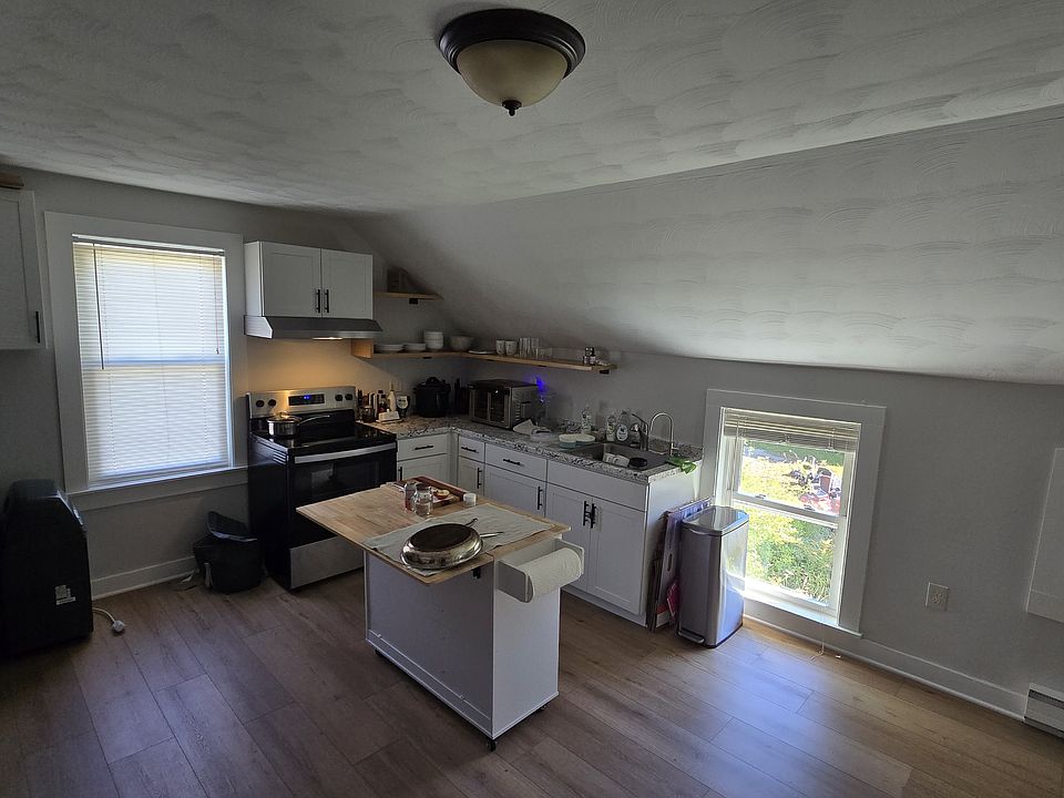 1st image of 77 Mill St #2