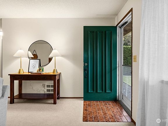 3rd image of 828 34th Avenue NW #2