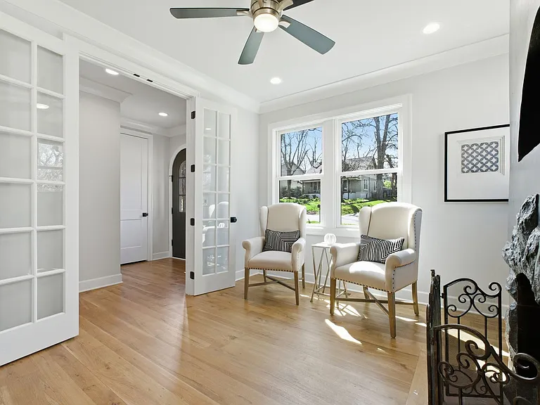 2704 Westwood Ave — Photo 8